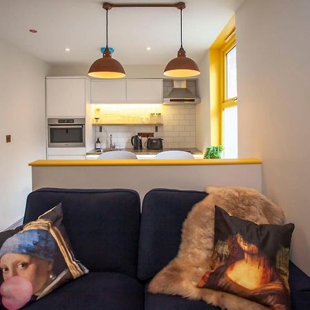 Higgihaus Apartment 4 Clare Street Aparthotel Central Location 브리스틀 외부 사진